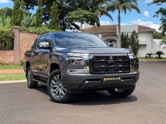 MITSUBISHI TRITON 2.4 BITURBO DIESEL CD HPE 4X4 AUTOMÁTICO